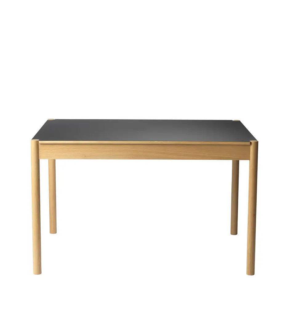 Table de salle à manger C44 chêne laqué beige et noir