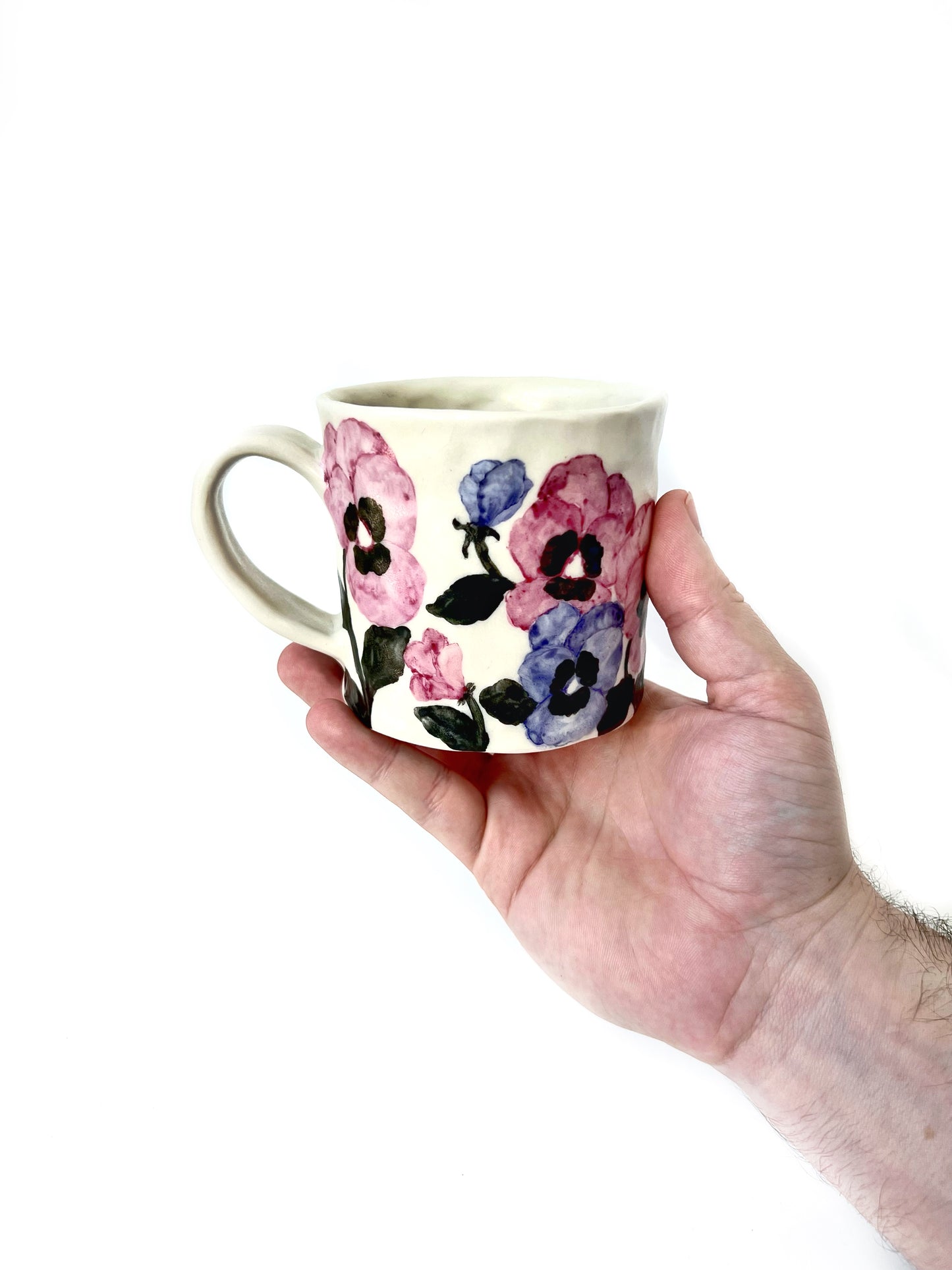 Mug with pansies